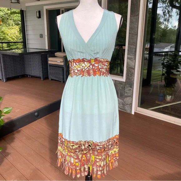 ⭐️SHANGHAI TANG⭐️ Seafoam Green Silk Dress with leaf embellishments ⭐️STUNNING - Picture 10 of 16